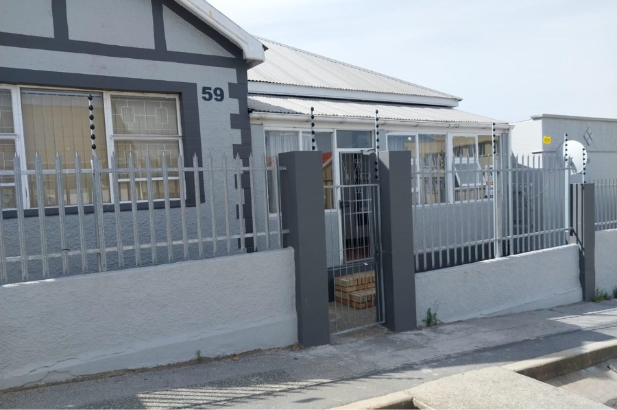 To Let 1 Bedroom Property for Rent in North End Eastern Cape